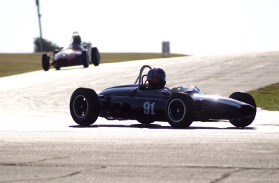 Chip Fudge and his Formula Junior deep into Turn 2 at Hallett