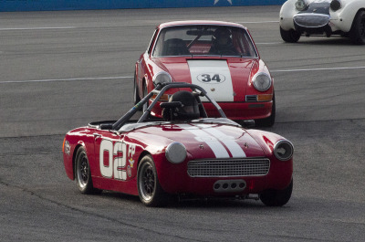 02 Doug Hilton 1971 MG Midget and 34ThomasSchluter 1969 Porsche 911